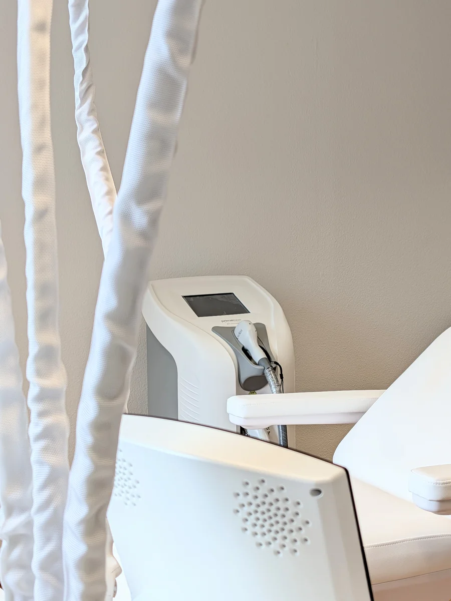 Behandlungsraum mit Diodenlaser